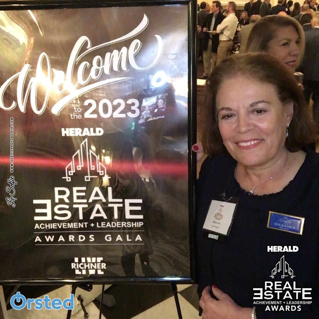 Malka Asch Hewlett Howard Hanna Coach Realtors